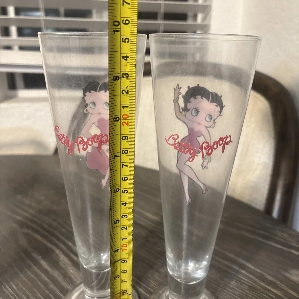 Betty Boop 22 oz Pilsner Glasses Set of Two Licensed by 3E Trading LLC Glitter